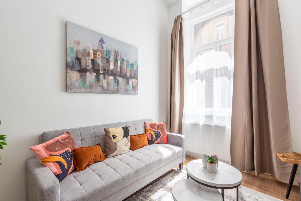 Cozy & Pleasant Homes In The Heart Of Budapesta Exterior foto