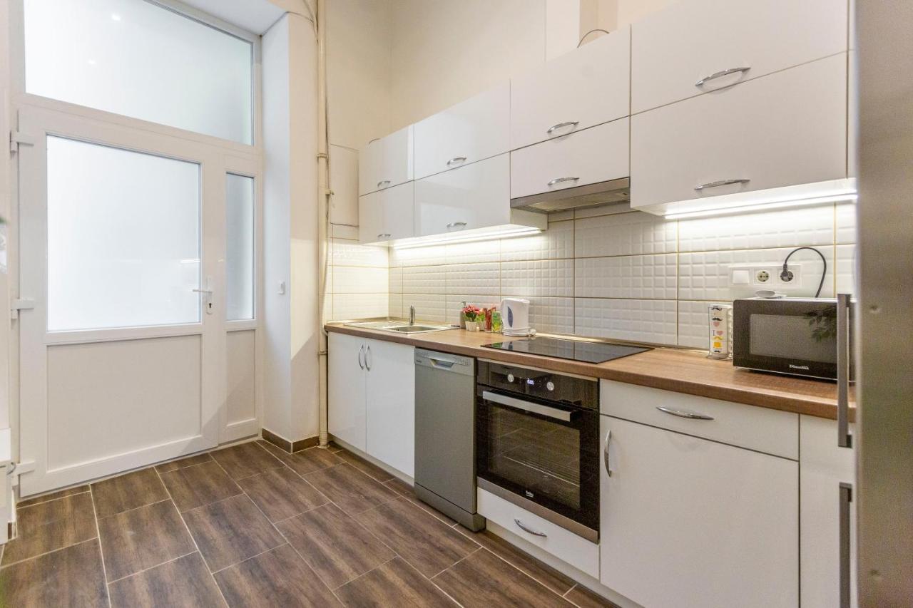 Cozy & Pleasant Homes In The Heart Of Budapesta Exterior foto