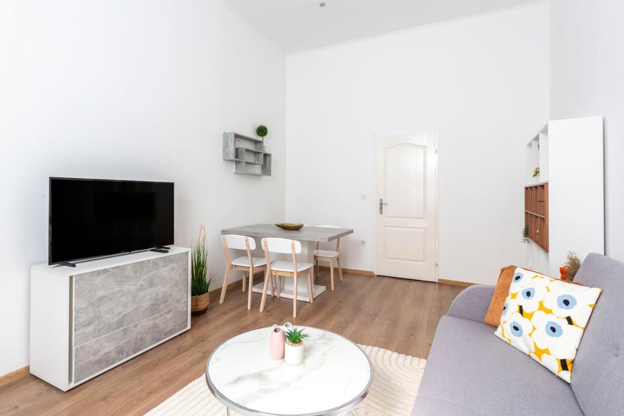 Cozy & Pleasant Homes In The Heart Of Budapesta Exterior foto