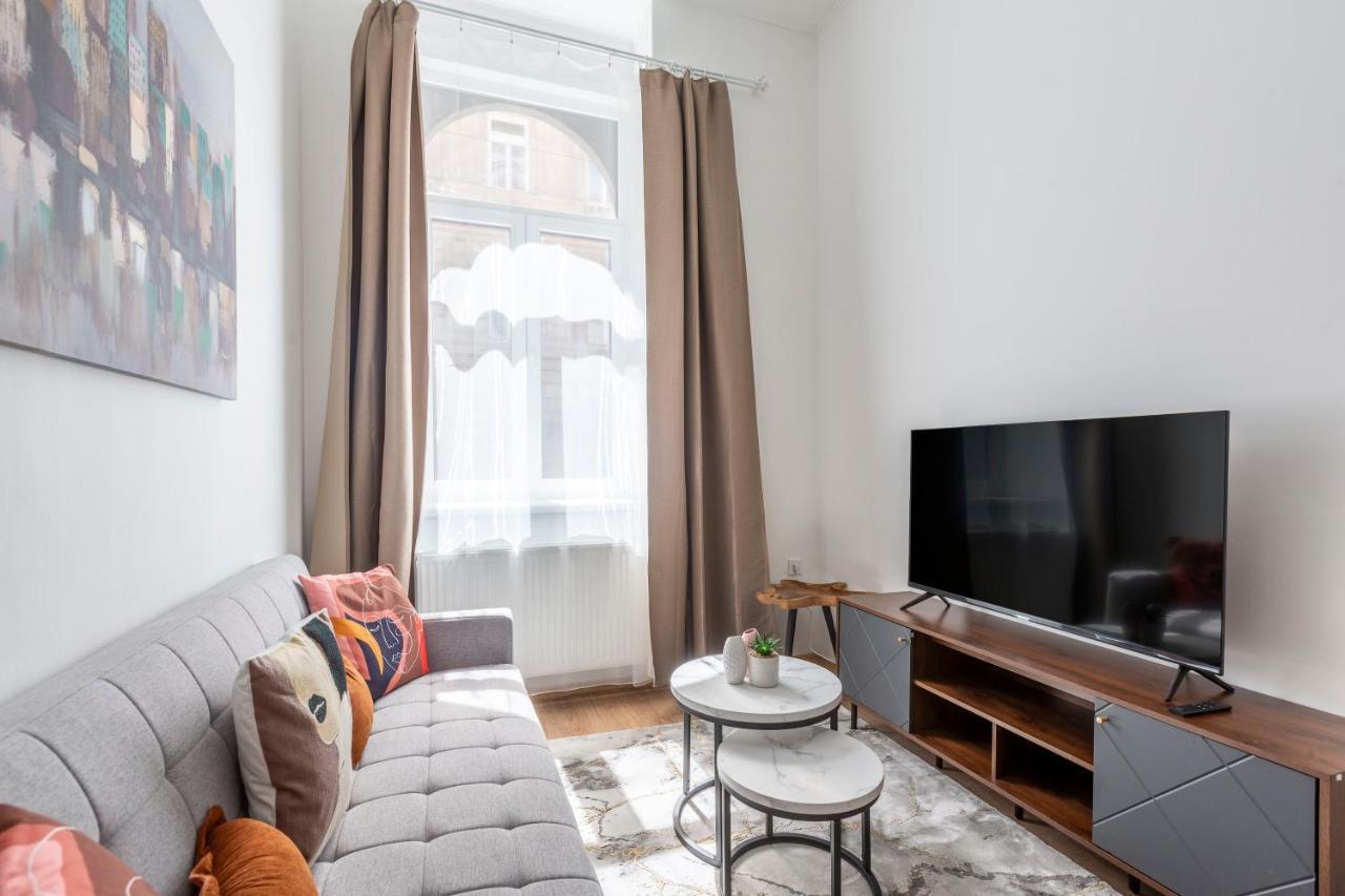 Cozy & Pleasant Homes In The Heart Of Budapesta Exterior foto